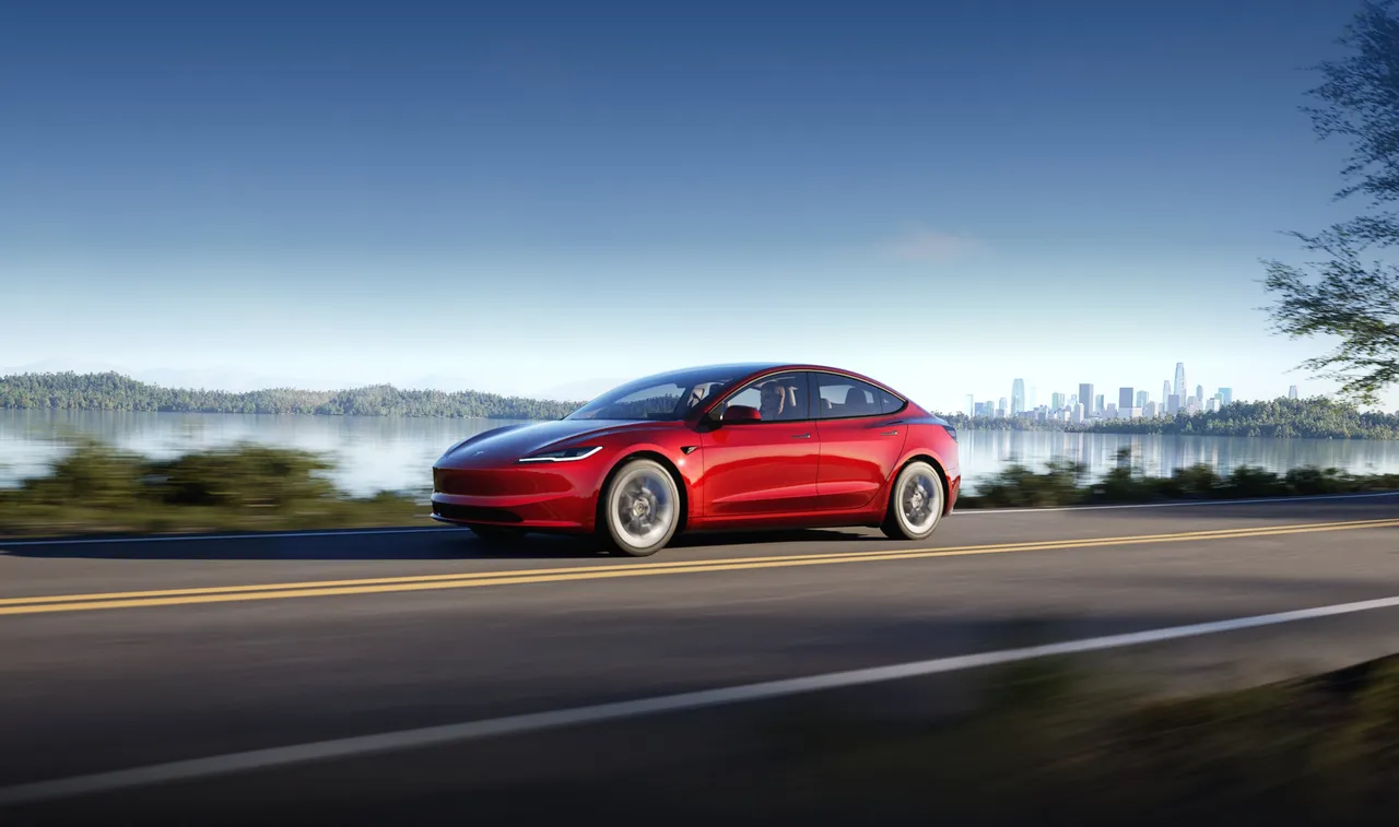 Tesla Model 3 2025